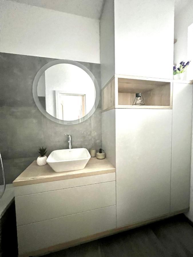 Urban Haven Apartment ลิฟตอฟสกีมิคูลาช ภายนอก รูปภาพ